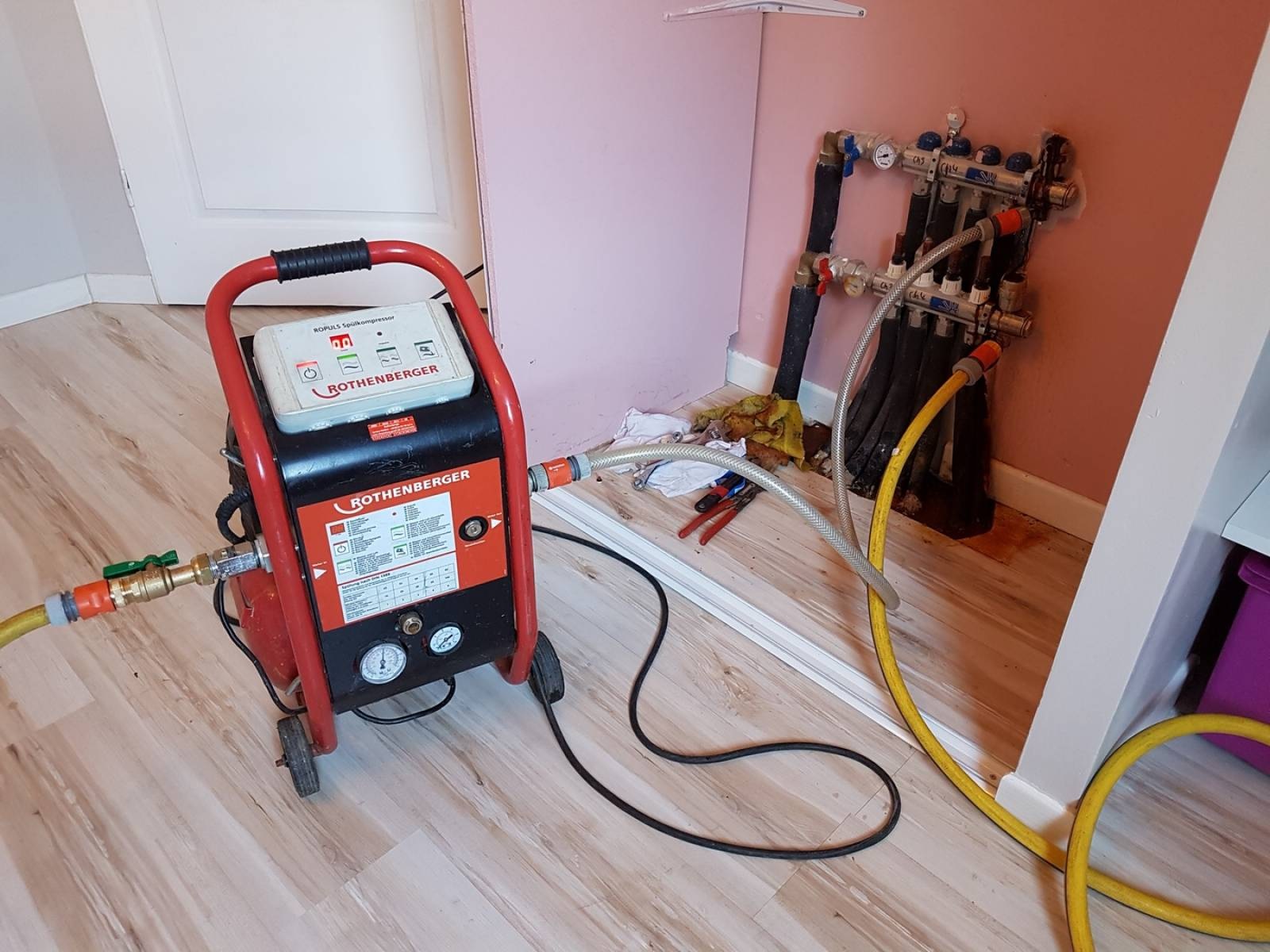 Bostancı Vaillant Hermetik Şofben Kombi Bakımı